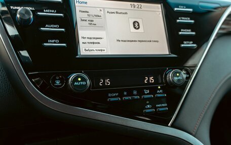 Toyota Camry, 2021 год, 2 395 000 рублей, 22 фотография