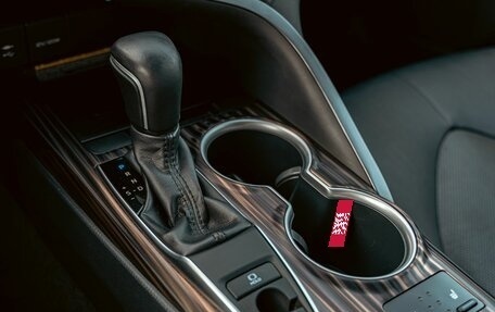 Toyota Camry, 2021 год, 2 395 000 рублей, 23 фотография
