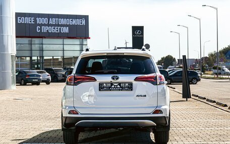 Toyota RAV4, 2018 год, 1 755 000 рублей, 5 фотография