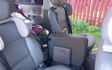 Hyundai H-1 II рестайлинг, 2012 год, 1 650 000 рублей, 11 фотография