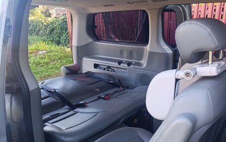 Hyundai H-1 II рестайлинг, 2012 год, 1 650 000 рублей, 16 фотография