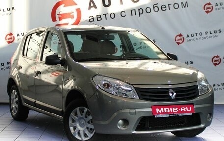 Renault Sandero I, 2013 год, 649 000 рублей, 1 фотография