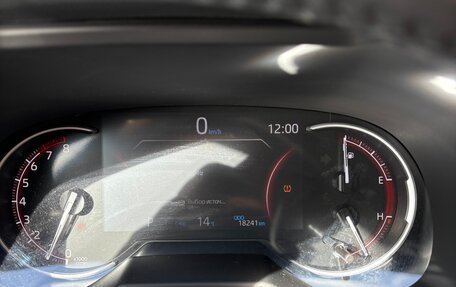 Toyota RAV4, 2022 год, 4 300 000 рублей, 6 фотография