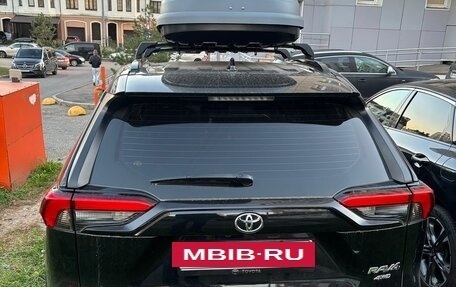 Toyota RAV4, 2022 год, 4 300 000 рублей, 3 фотография