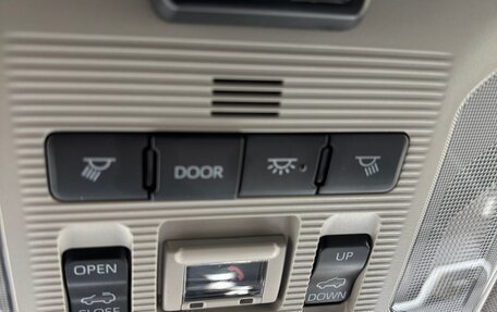 Toyota RAV4, 2022 год, 4 300 000 рублей, 11 фотография