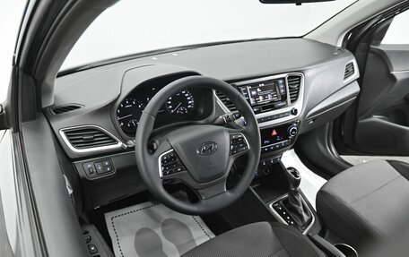 Hyundai Solaris II рестайлинг, 2019 год, 995 000 рублей, 7 фотография