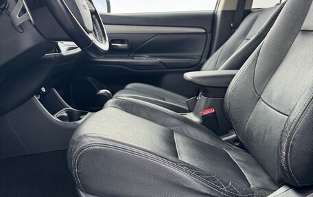 Mitsubishi Outlander III рестайлинг 3, 2012 год, 1 375 000 рублей, 14 фотография