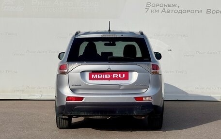 Mitsubishi Outlander III рестайлинг 3, 2012 год, 1 375 000 рублей, 6 фотография