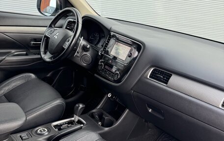 Mitsubishi Outlander III рестайлинг 3, 2012 год, 1 375 000 рублей, 17 фотография