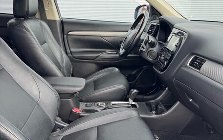 Mitsubishi Outlander III рестайлинг 3, 2012 год, 1 375 000 рублей, 16 фотография