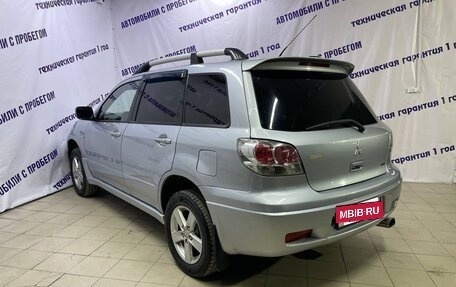 Mitsubishi Outlander III рестайлинг 3, 2004 год, 545 000 рублей, 3 фотография