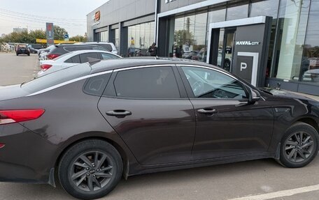KIA Optima IV, 2018 год, 2 200 000 рублей, 12 фотография