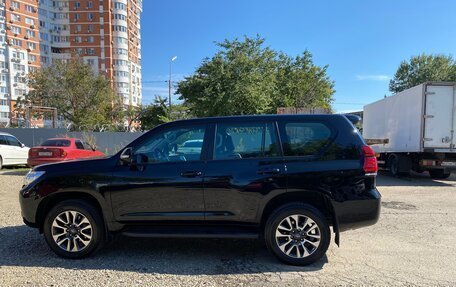 Toyota Land Cruiser Prado 150 рестайлинг 2, 2022 год, 8 200 000 рублей, 3 фотография