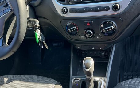 Hyundai Solaris II рестайлинг, 2017 год, 1 150 000 рублей, 11 фотография