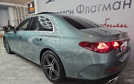 Mercedes-Benz E-Класс, 2023 год, 9 300 000 рублей, 3 фотография