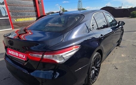 Toyota Camry, 2018 год, 2 650 000 рублей, 5 фотография