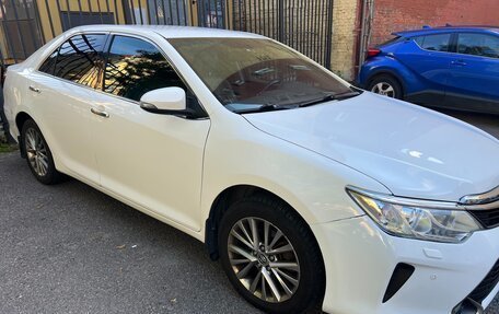 Toyota Camry, 2015 год, 2 300 000 рублей, 2 фотография