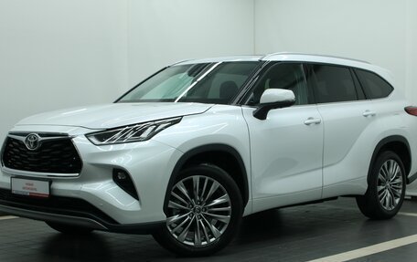 Toyota Highlander, 2025 год, 6 300 000 рублей, 2 фотография