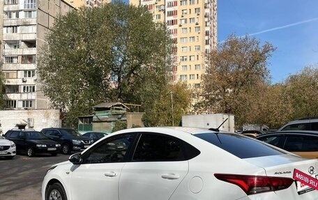 Hyundai Solaris II рестайлинг, 2019 год, 1 300 000 рублей, 3 фотография