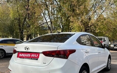 Hyundai Solaris II рестайлинг, 2019 год, 1 300 000 рублей, 4 фотография