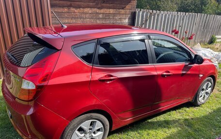 Hyundai Solaris II рестайлинг, 2015 год, 1 000 000 рублей, 7 фотография