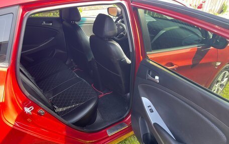 Hyundai Solaris II рестайлинг, 2015 год, 1 000 000 рублей, 11 фотография