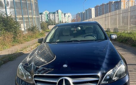 Mercedes-Benz E-Класс, 2013 год, 2 000 000 рублей, 2 фотография