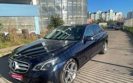 Mercedes-Benz E-Класс, 2013 год, 2 000 000 рублей, 3 фотография
