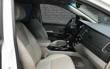 KIA Carnival III, 2018 год, 2 555 000 рублей, 11 фотография
