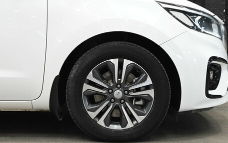 KIA Carnival III, 2018 год, 2 555 000 рублей, 10 фотография