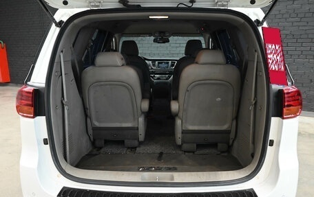 KIA Carnival III, 2018 год, 2 555 000 рублей, 6 фотография