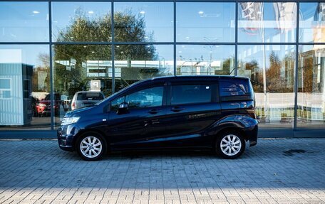 Honda Freed I, 2010 год, 900 000 рублей, 6 фотография