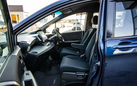 Honda Freed I, 2010 год, 900 000 рублей, 11 фотография