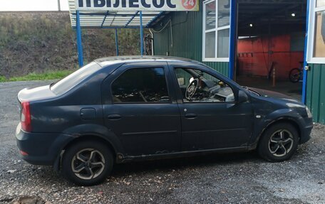 Renault Logan I, 2011 год, 300 000 рублей, 3 фотография