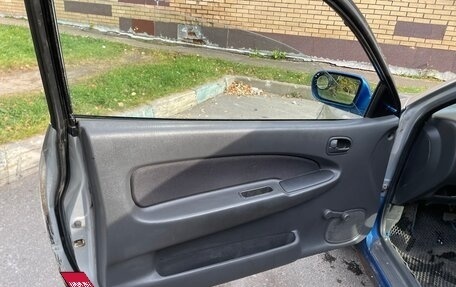 Mazda 323, 1999 год, 180 000 рублей, 9 фотография