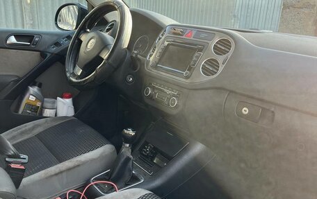 Volkswagen Tiguan I, 2010 год, 950 000 рублей, 5 фотография
