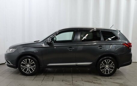 Mitsubishi Outlander III рестайлинг 3, 2016 год, 1 749 000 рублей, 8 фотография