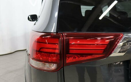 Mitsubishi Outlander III рестайлинг 3, 2016 год, 1 749 000 рублей, 25 фотография