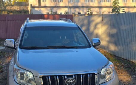 Toyota Land Cruiser Prado 150 рестайлинг 2, 2011 год, 2 550 000 рублей, 5 фотография