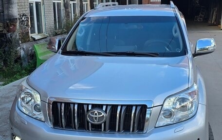 Toyota Land Cruiser Prado 150 рестайлинг 2, 2011 год, 2 550 000 рублей, 15 фотография