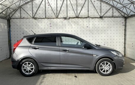 Hyundai Solaris II рестайлинг, 2013 год, 725 000 рублей, 9 фотография