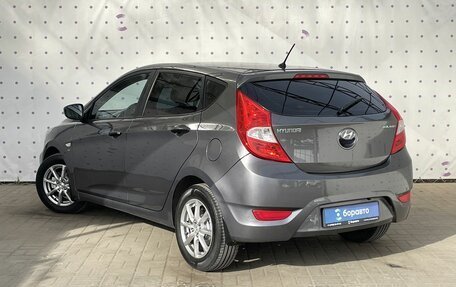 Hyundai Solaris II рестайлинг, 2013 год, 725 000 рублей, 5 фотография
