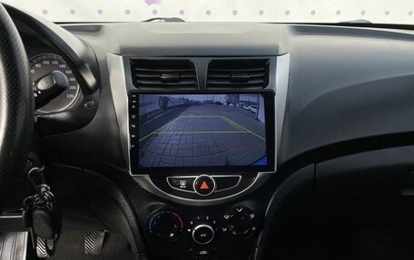 Hyundai Solaris II рестайлинг, 2013 год, 725 000 рублей, 16 фотография