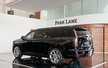 Cadillac Escalade V, 2025 год, 21 750 000 рублей, 2 фотография