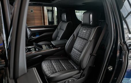 Cadillac Escalade V, 2025 год, 21 750 000 рублей, 23 фотография