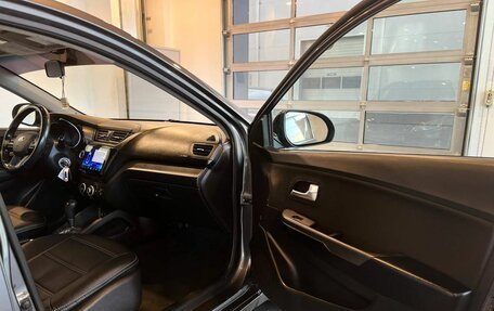 KIA Rio III рестайлинг, 2013 год, 650 000 рублей, 26 фотография