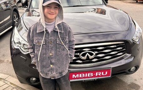 Infiniti FX II, 2009 год, 1 600 000 рублей, 1 фотография