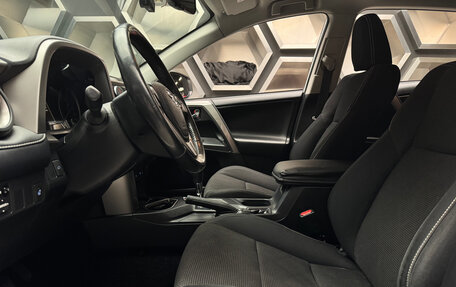 Toyota RAV4, 2019 год, 2 648 000 рублей, 11 фотография