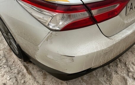 Toyota Camry, 2021 год, 2 300 000 рублей, 5 фотография