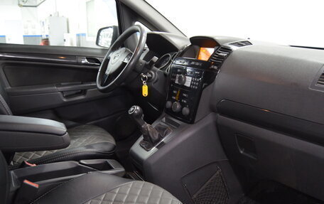 Opel Zafira B, 2011 год, 650 000 рублей, 8 фотография